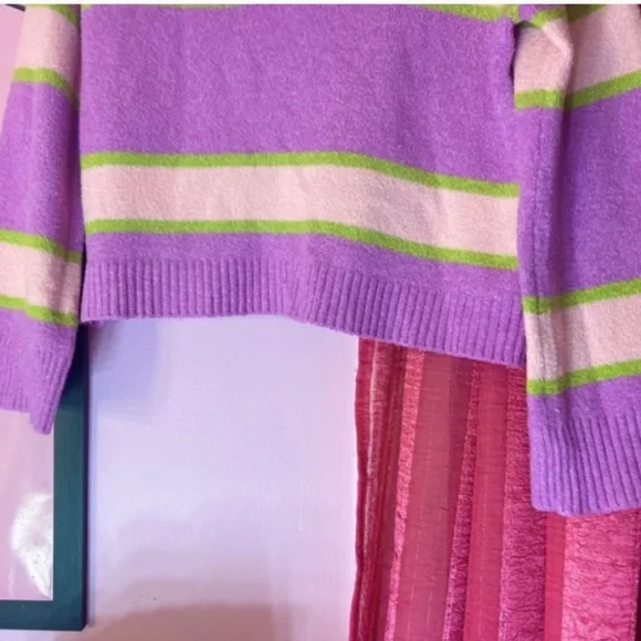 Wild Fable Cropped Orchid Striped V Neck Lightweight Pullover Sweater Women’s Sm - Picture 2 of 5